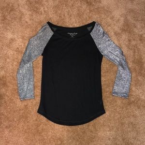 3/4 sleeve silver shiny sleeved black top